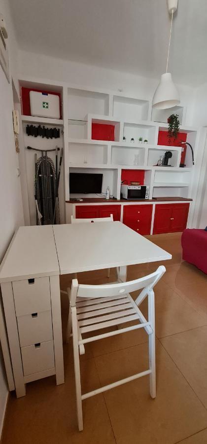 Triana Y Sevilla Luaran gambar
